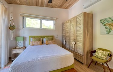 LUXURY 6 BEDROOM HOME WITH AMAZING VIEWS IN UVITA