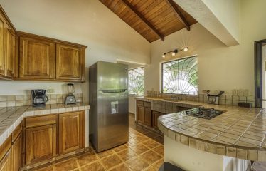 WHALE TAIL VIEW HOME AND GUEST CASITA – 8.68 ACRES