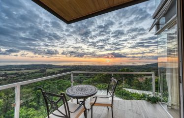 LUXURY 6 BEDROOM HOME WITH AMAZING VIEWS IN UVITA