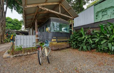 BEAUTIFUL 17 ROOM HOTEL IN UVITA