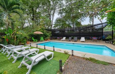 BEAUTIFUL 17 ROOM HOTEL IN UVITA