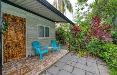 BEAUTIFUL 17 ROOM HOTEL IN UVITA