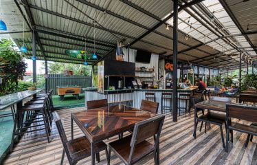 BEAUTIFUL 17 ROOM HOTEL IN UVITA