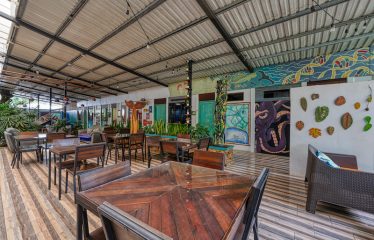 BEAUTIFUL 17 ROOM HOTEL IN UVITA