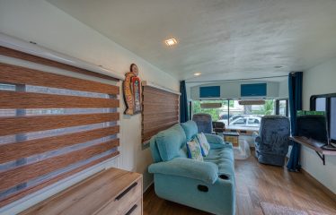 BEAUTIFUL 17 ROOM HOTEL IN UVITA