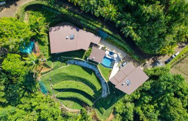 LUXURY 6 BEDROOM HOME WITH AMAZING VIEWS IN UVITA