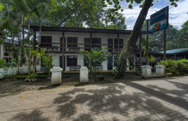 Beachfront Hotel & Restaurant in Dominical – 0.4 Acres