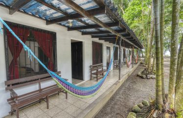 Beachfront Hotel & Restaurant in Dominical – 0.4 Acres