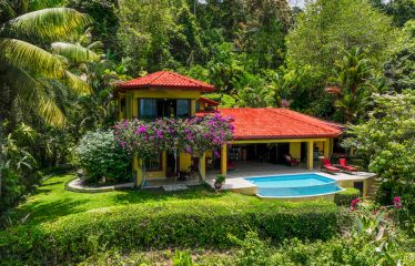 PRIVATE VILLA WITH WHALE TAIL OCEAN VIEW CLOSE TO DOWNTOWN UVITA