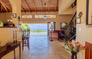 PRIVATE VILLA WITH WHALE TAIL OCEAN VIEW CLOSE TO DOWNTOWN UVITA