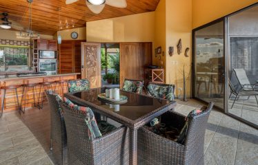 PRIVATE AND LUXURY 3 BEDROOM HOME IN ESCALERAS