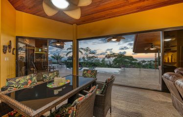 PRIVATE AND LUXURY 3 BEDROOM HOME IN ESCALERAS