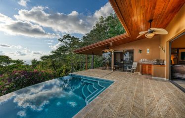PRIVATE AND LUXURY 3 BEDROOM HOME IN ESCALERAS
