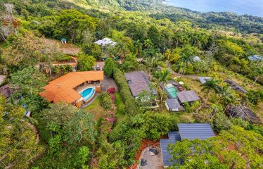 PRIVATE AND LUXURY 3 BEDROOM HOME IN ESCALERAS