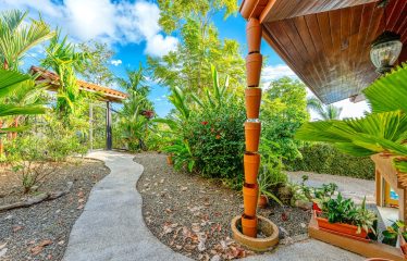 PRIVATE AND LUXURY 3 BEDROOM HOME IN ESCALERAS