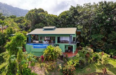 HOME  AND APARTMENT WITH AMAZING OCEAN VIEWS IN ESCALERAS – 1.47 ACRES