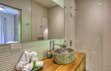 LUXURY OCEAN VIEW HOME WITH GUEST CASITA AND ROOM TO EXPAND – 16.14 ACRES