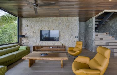 LUXURY 4 BEDROOM HOME IN UVITA