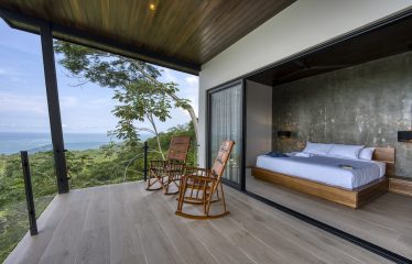 LUXURY 4 BEDROOM HOME IN UVITA