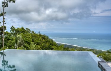 LUXURY 4 BEDROOM HOME IN UVITA