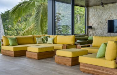 LUXURY 4 BEDROOM HOME IN UVITA