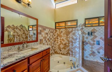 HOME  AND APARTMENT WITH AMAZING OCEAN VIEWS IN ESCALERAS – 1.47 ACRES
