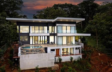 LUXURY OCEAN VIEW 4 BEDROOM HOME IN UVITA