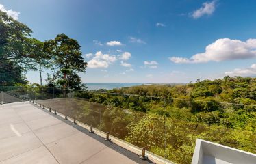 LUXURY OCEAN VIEW 4 BEDROOM HOME IN UVITA