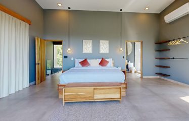 LUXURY OCEAN VIEW 4 BEDROOM HOME IN UVITA