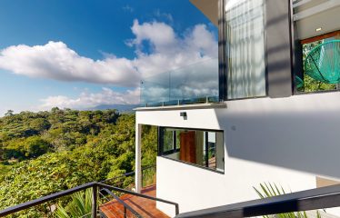 LUXURY OCEAN VIEW 4 BEDROOM HOME IN UVITA