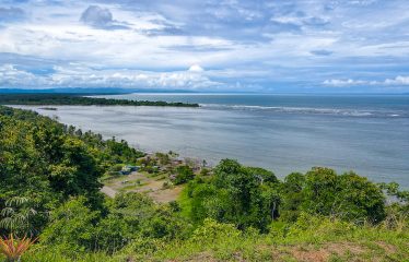 3.12 ACRES LOT WITH OCEAN, MOUNTAIN AND RIVER VIEWS