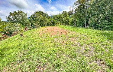 HOME ,LAND, DINNING AREA AND EXTRA LAND TO BUILD