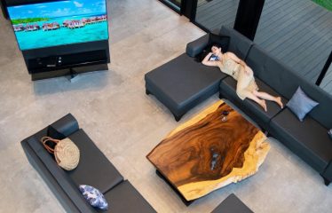 OCEAN AND MOUNTAIN VIEWS HOME IN GATED COMMUNITY – 2.44 ACRES