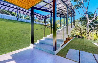 OCEAN AND MOUNTAIN VIEWS HOME IN GATED COMMUNITY – 2.44 ACRES