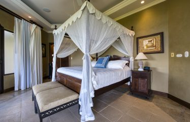 LUXURY 3 BEDROOM OCEAN VIEW PROPERTY MINUTES TO THE BEACH