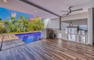 CHÁTEAU MONTAGE – LUXURY PROPERTY WITH AMAZING OCEAN AND MOUNTAIN VIEWS,HOUSE AND GUEST HOUSE – 4.07 ACRES