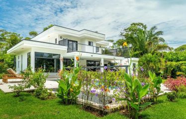 LUXURY JUNGLE VIEW 3 BEDROOM HOME IN OJOCHAL