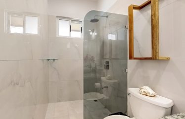 LUXURY HOME AND GUEST HOUSE WITH GYM – 1.24 ACRES