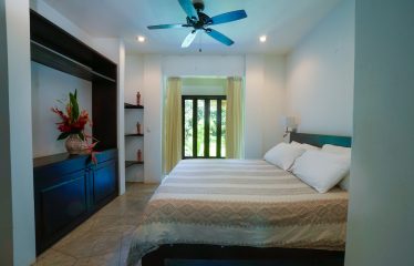 BOUTIQUE RESORT IN BALLENA