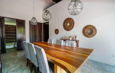 BOUTIQUE RESORT IN BALLENA