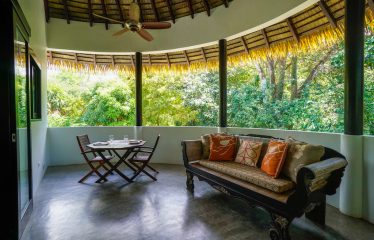 BOUTIQUE RESORT IN BALLENA