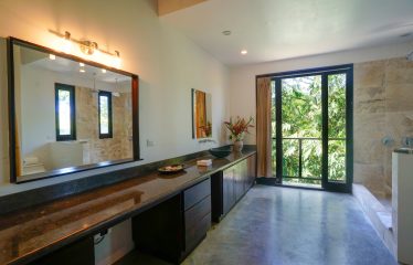 BOUTIQUE RESORT IN BALLENA