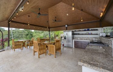 NEW BOUTIQUE HOTEL IN UVITA WITH 10 ACRES