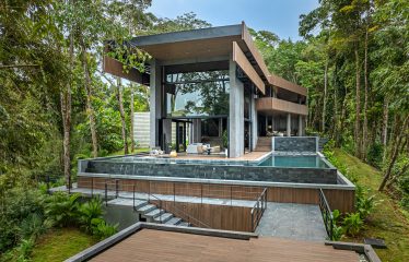 AMAZING 6 BEDROOMS HOME WITH OCEAN VIEWS IN ESCALERAS