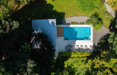 AMAZING PROPERTY WITH RESIDENCIAL OR COMMERCIAL OPPORTUNITIES