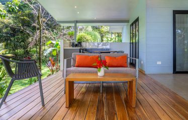 AMAZING PROPERTY WITH RESIDENCIAL OR COMMERCIAL OPPORTUNITIES