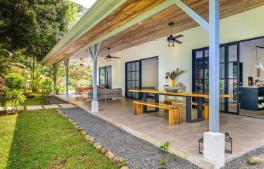 AMAZING PROPERTY WITH RESIDENCIAL OR COMMERCIAL OPPORTUNITIES