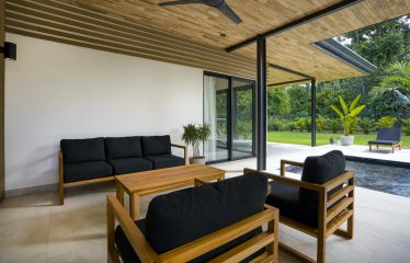 BEAUTIFUL 3 BEDROOM HOME IN UVITA