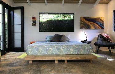 AMAZING PROPERTY WITH RESIDENCIAL OR COMMERCIAL OPPORTUNITIES