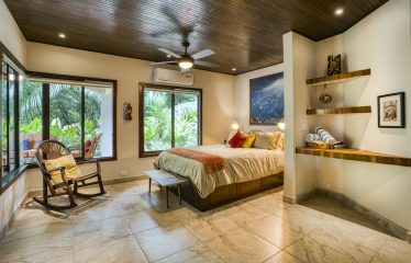 OCEAN VIEW HOUSE AND GUEST CASITA IN OJOCHAL – 11.44 ACRES